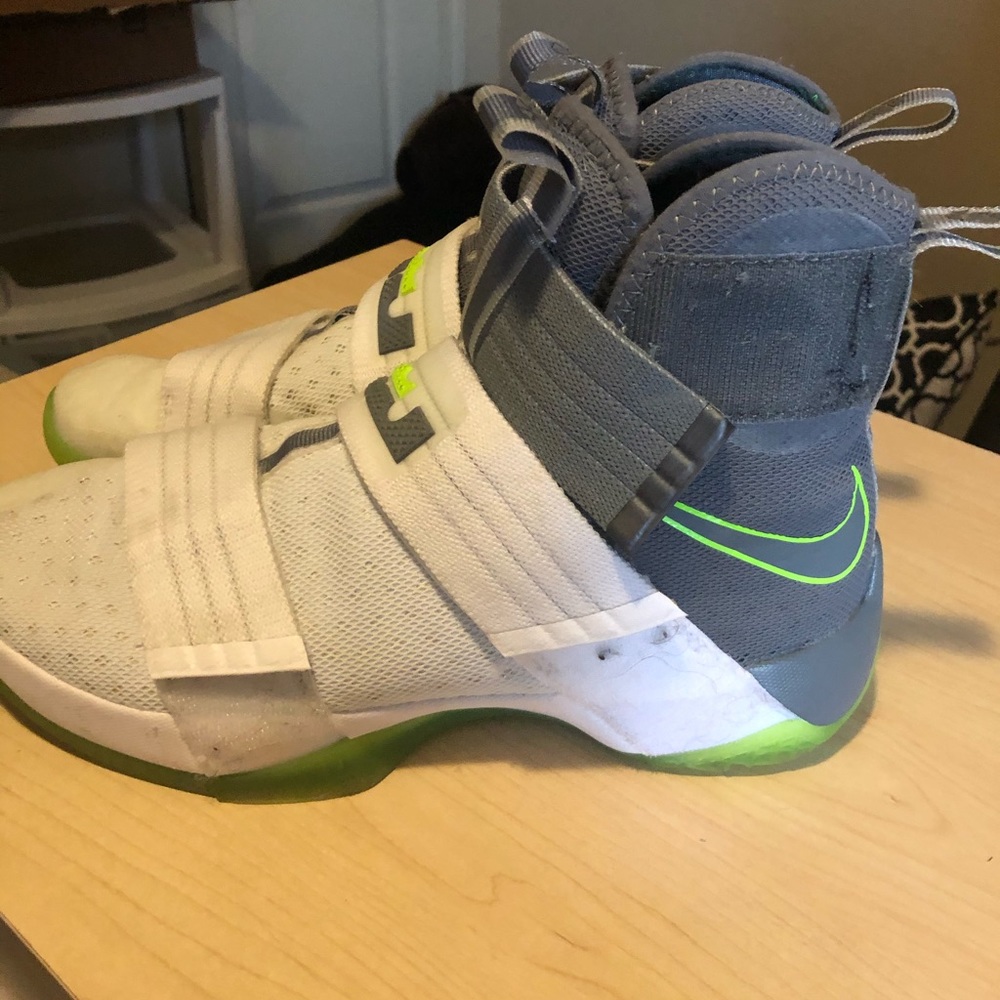 Lebrons - Picture 2 of 5